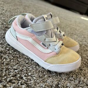 Vans Kids Sneakers - Pink, Cream, and White